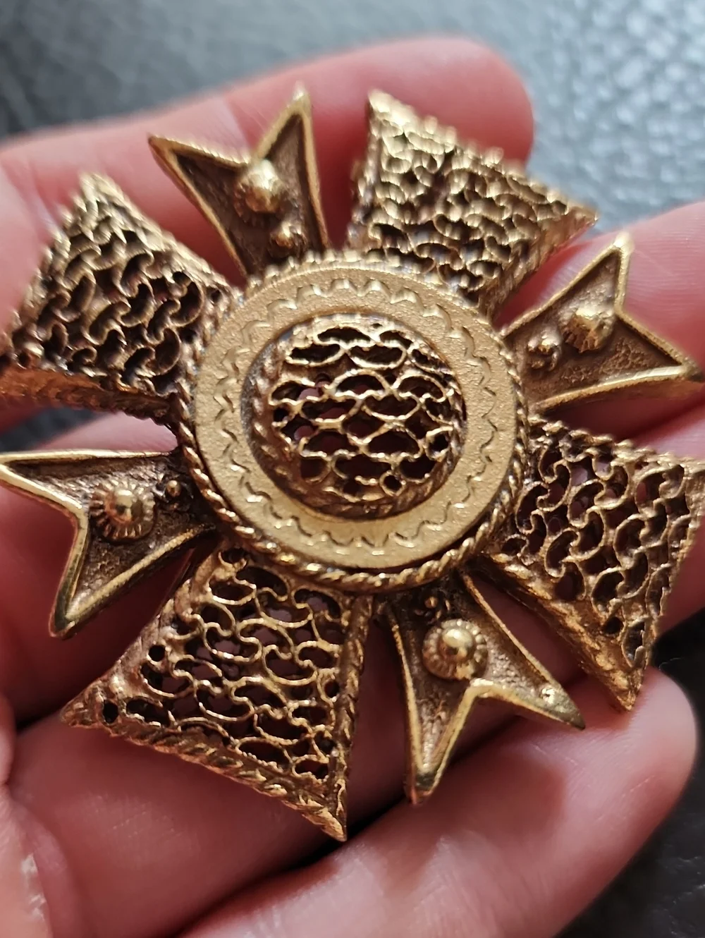 VTG Gold Filigree Maltese Cross Brooch